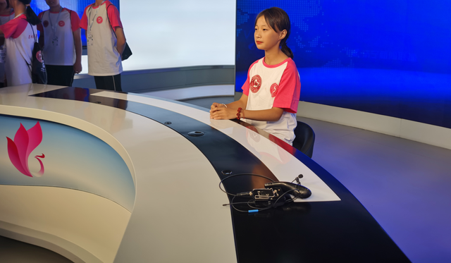 小眼睛,看世界!济宁广播电视台迎来"小客人"