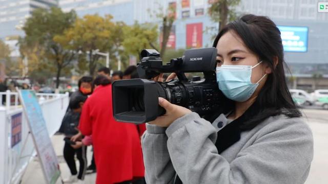 这里有陇东报记者的工作照,欢迎围观