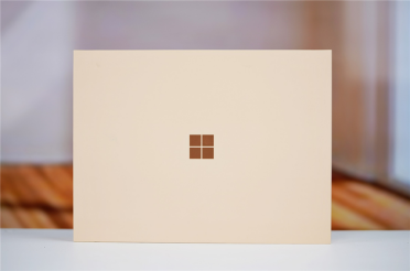 22小时续航！微软Surface Laptop 第7版评测：骁龙X Elite性能竟胜过了同功耗x86处理器