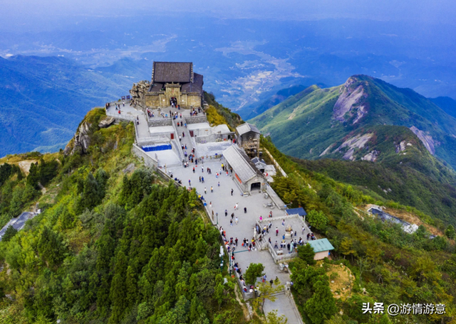 西南大都市区绿肺,南岳72峰之一,有"岣嵝归来不看岳"之说