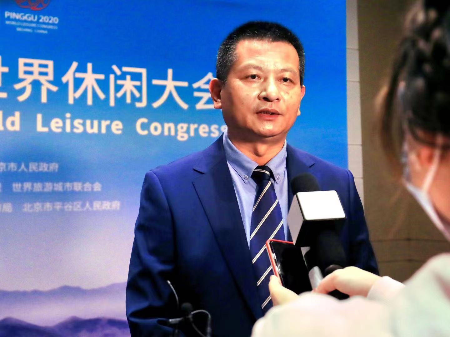 对话|吴小杰:坚持绿色发展,打造"京东桃花源 世界休闲谷"