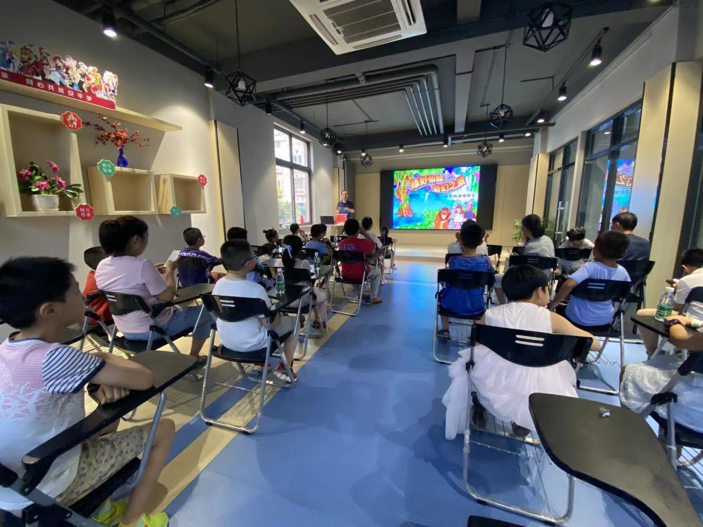 扬州邗江安平社区:"六点半课堂" 点亮未成年人暑期生活