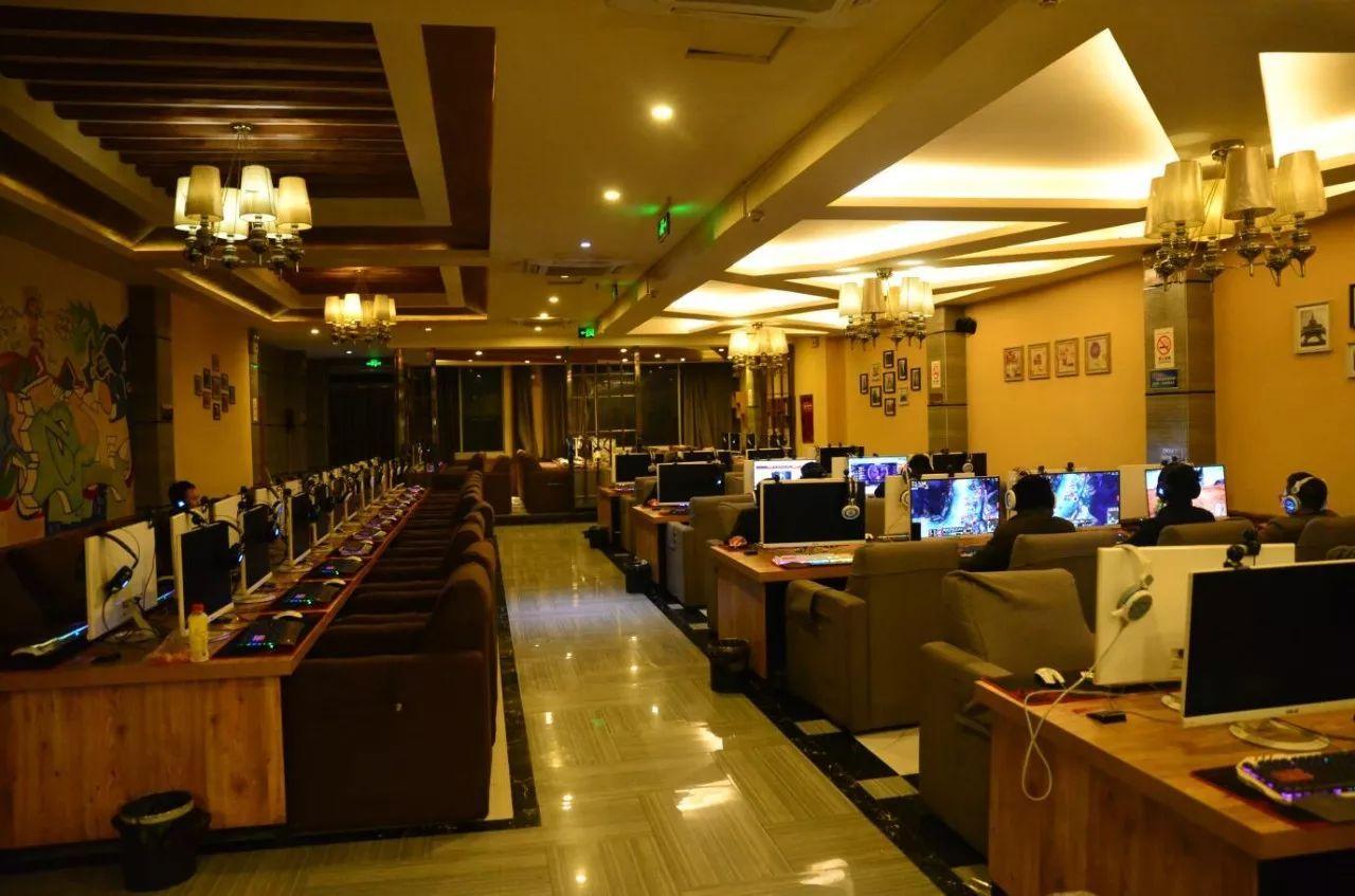 网吧一年倒闭超12000家!有答案了.