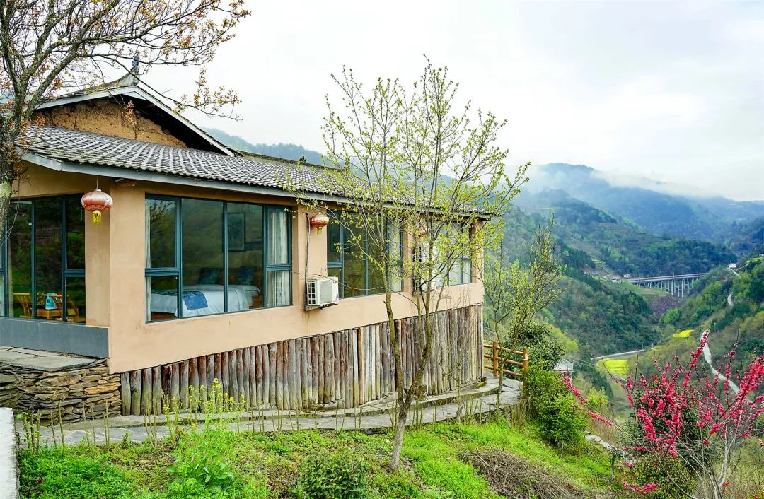 陕南平利:去女娲康养民宿村,赏十里春光百花妍