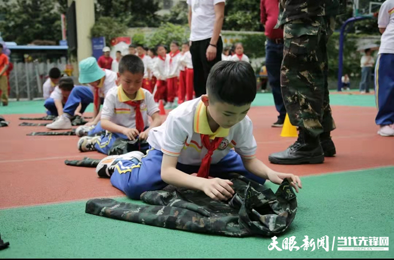 环西小学图片