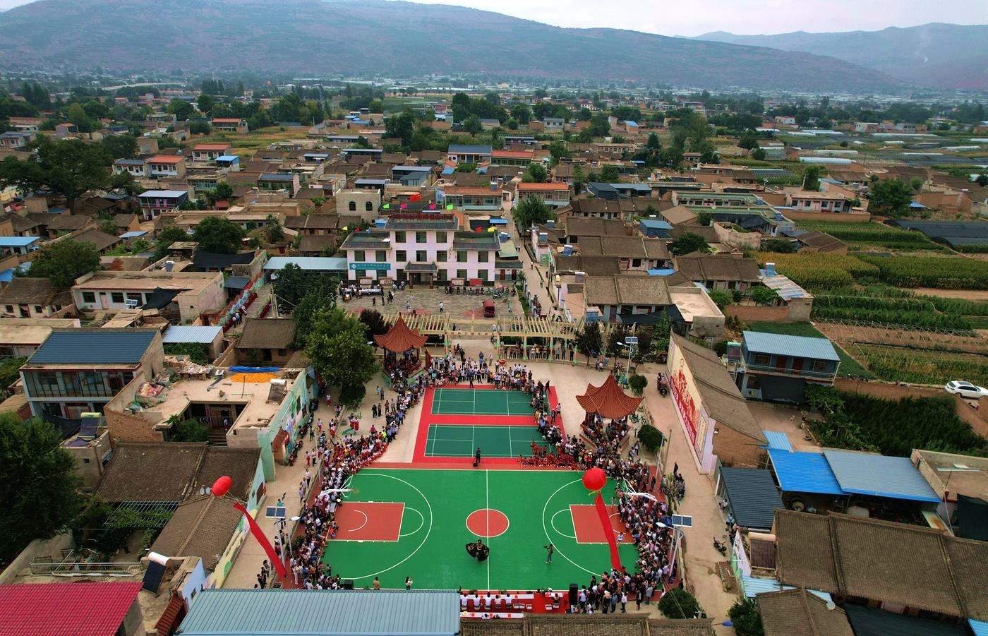 文艺汇演助兴 洛门魅力飞扬