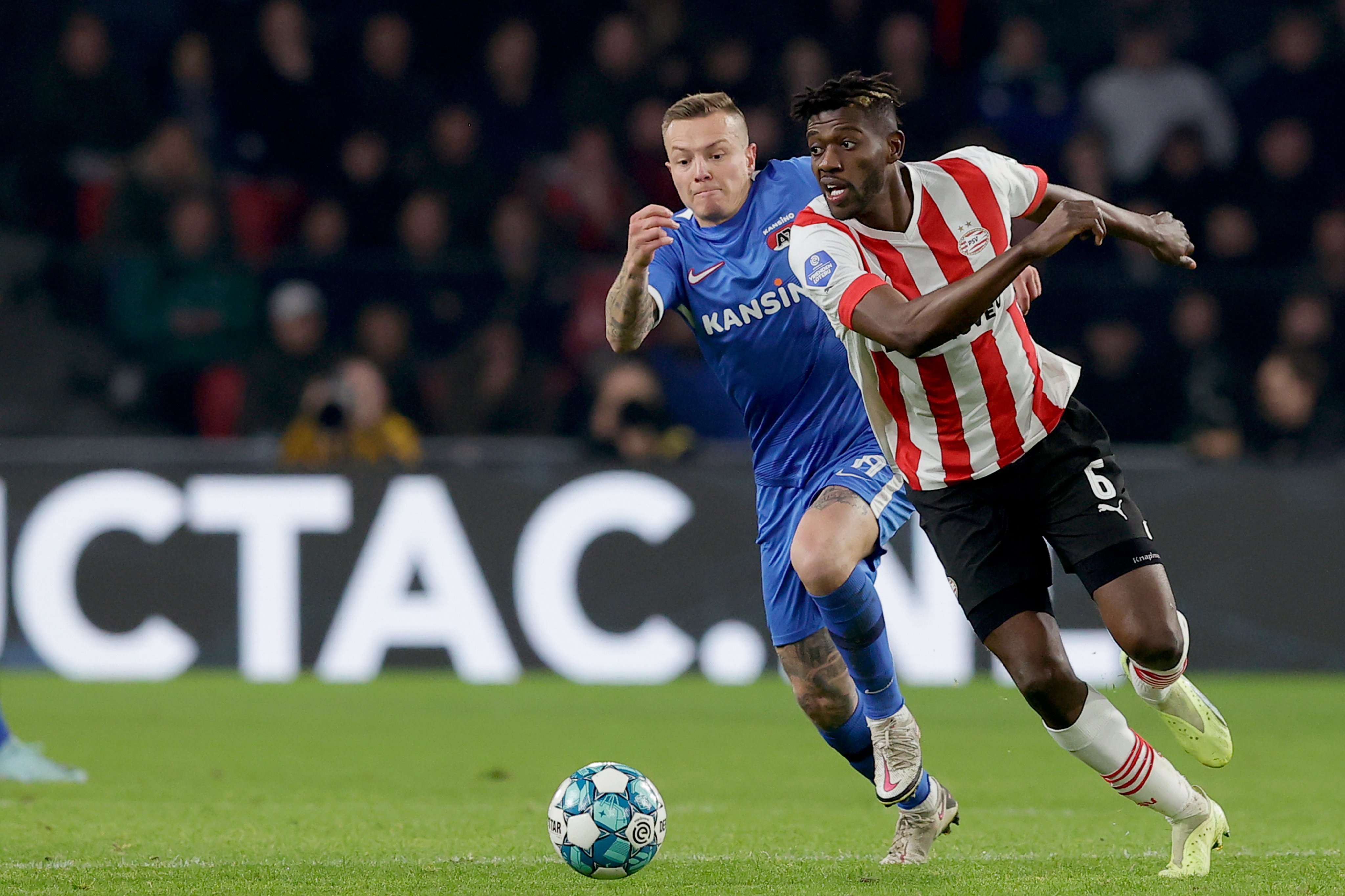 11月18日荷乙:埃因霍温青年队近期低迷,乌德勒支青年队状态回暖