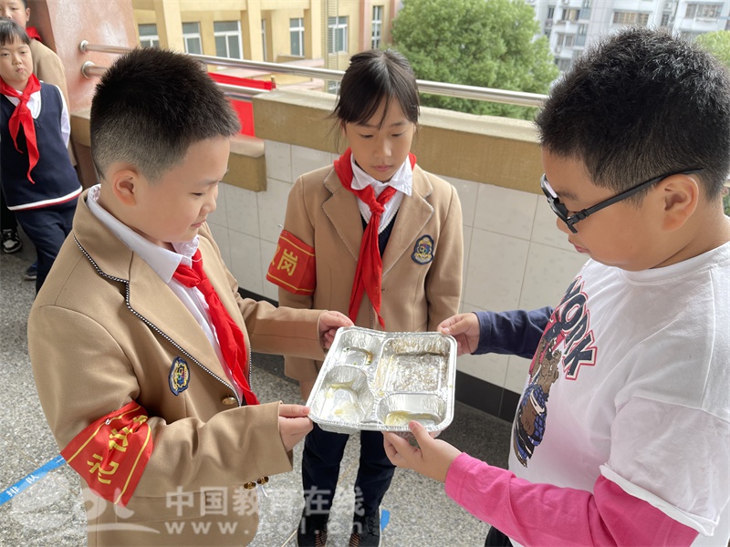 杭州市刀茅巷小学开展"打造无废校园 共享绿色生活"主题活动