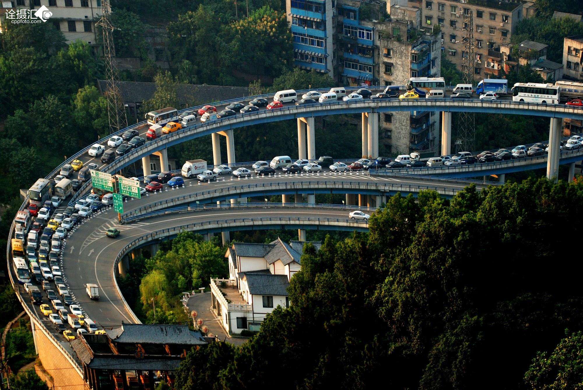 江南立交一天堵8小时怎么破?重庆要靠1000公里的它打破全国第一