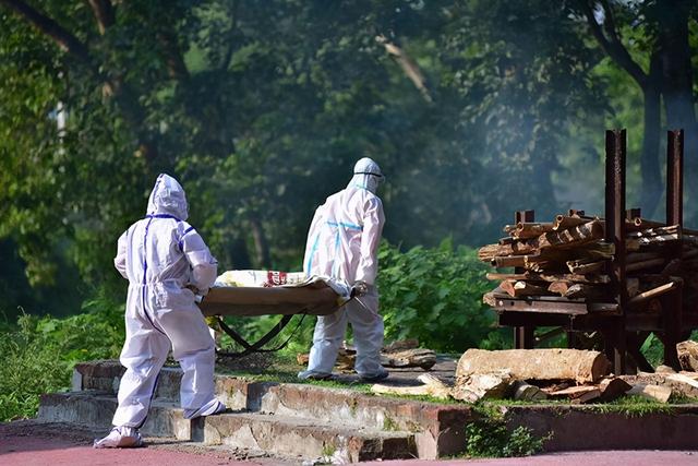 新冠肆虐全国,毛霉菌病又来袭,印度政府要对国家灾难负责