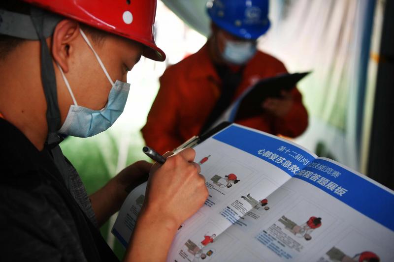 地铁3号线星火站主体结构已经完工