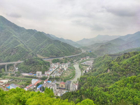 官山镇:"三个度"助推工作再提升