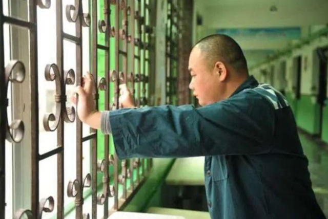 "监狱海王"王东:服刑期同时拥有7个情人,连狱警妻子都不放过