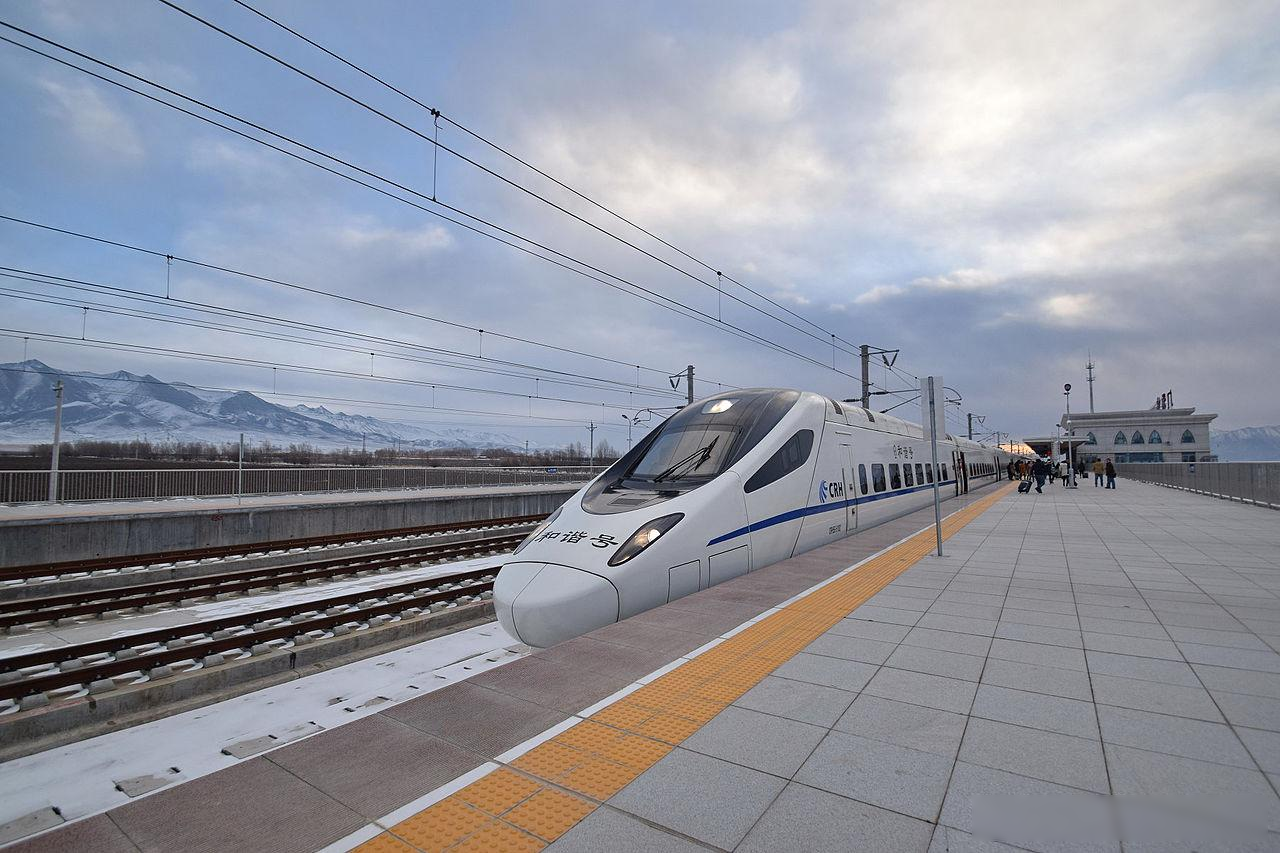 和谐号crh5型电力动车组 / china railway crh5 - 辽观搬运的中英文