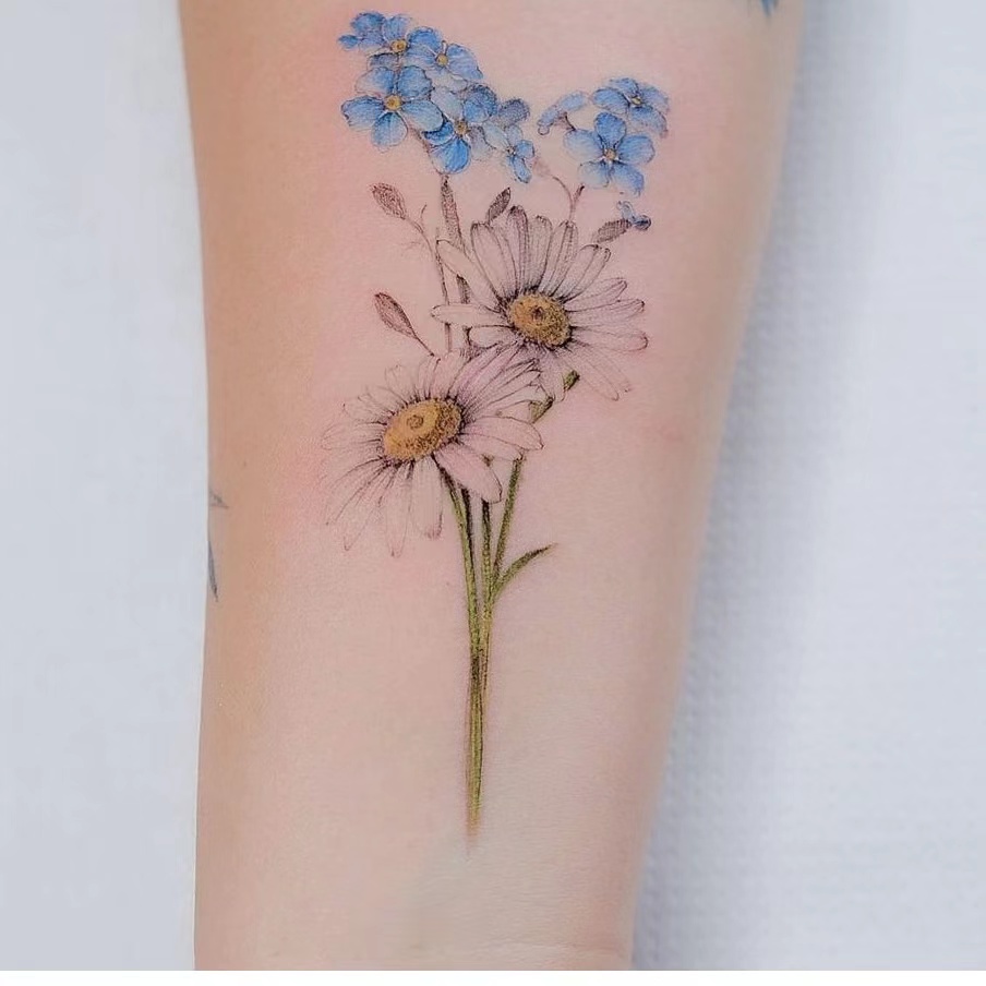 可爱的雏菊纹身必选|吹爆小清新纹身