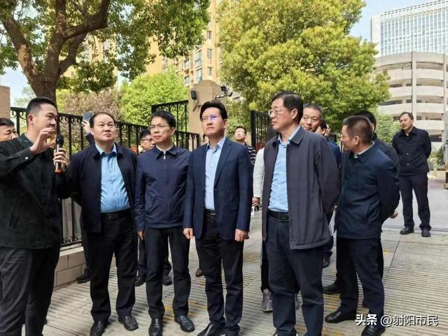 盐城市人大常委会副主任刘向阳率队调研年度环境状况