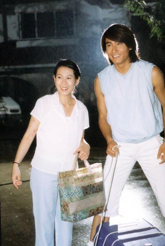 拥有7块腹肌的胡兵,不许自己脸垮长胖,52岁还这么自律,是狠人