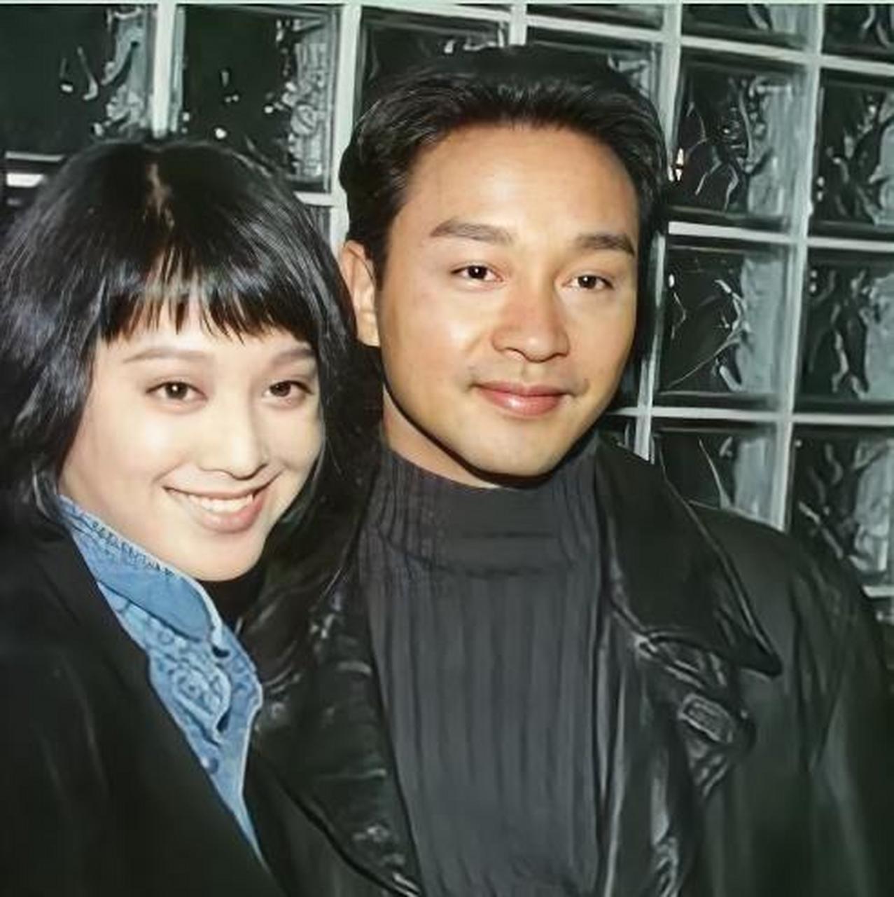 1995年,张国荣和宁静拍摄《新上海滩》,其中有一场"鸳鸯浴"的戏份