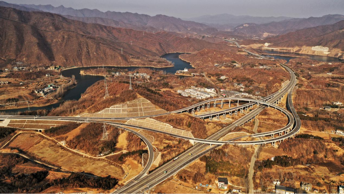 许信高速,栾卢高速,阳新高速黄河特大桥今天齐通车,河南老乡过年回家