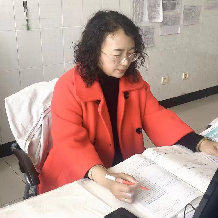 曹妃甸第一中学奋斗在教学一线的老教师