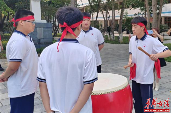 点燃青春 洪江市黔阳一中高考"喊楼"活动激情澎湃