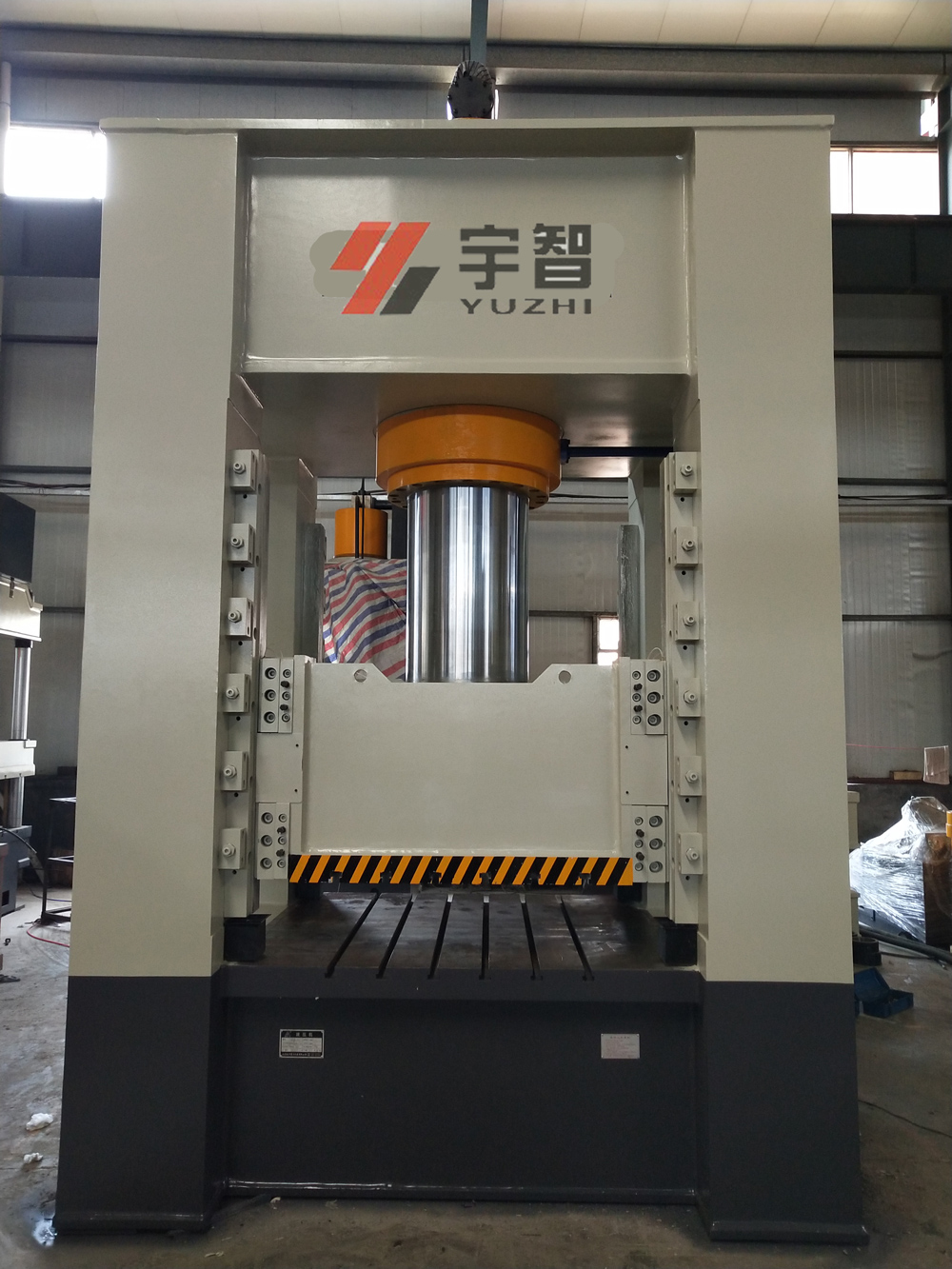 锻造设备-四柱锻造液压机,框架式锻造液压机