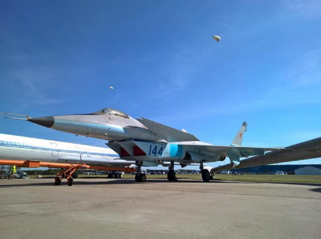 苏联科技巅峰,被人遗忘的五代战机:米格mfi重型战斗机