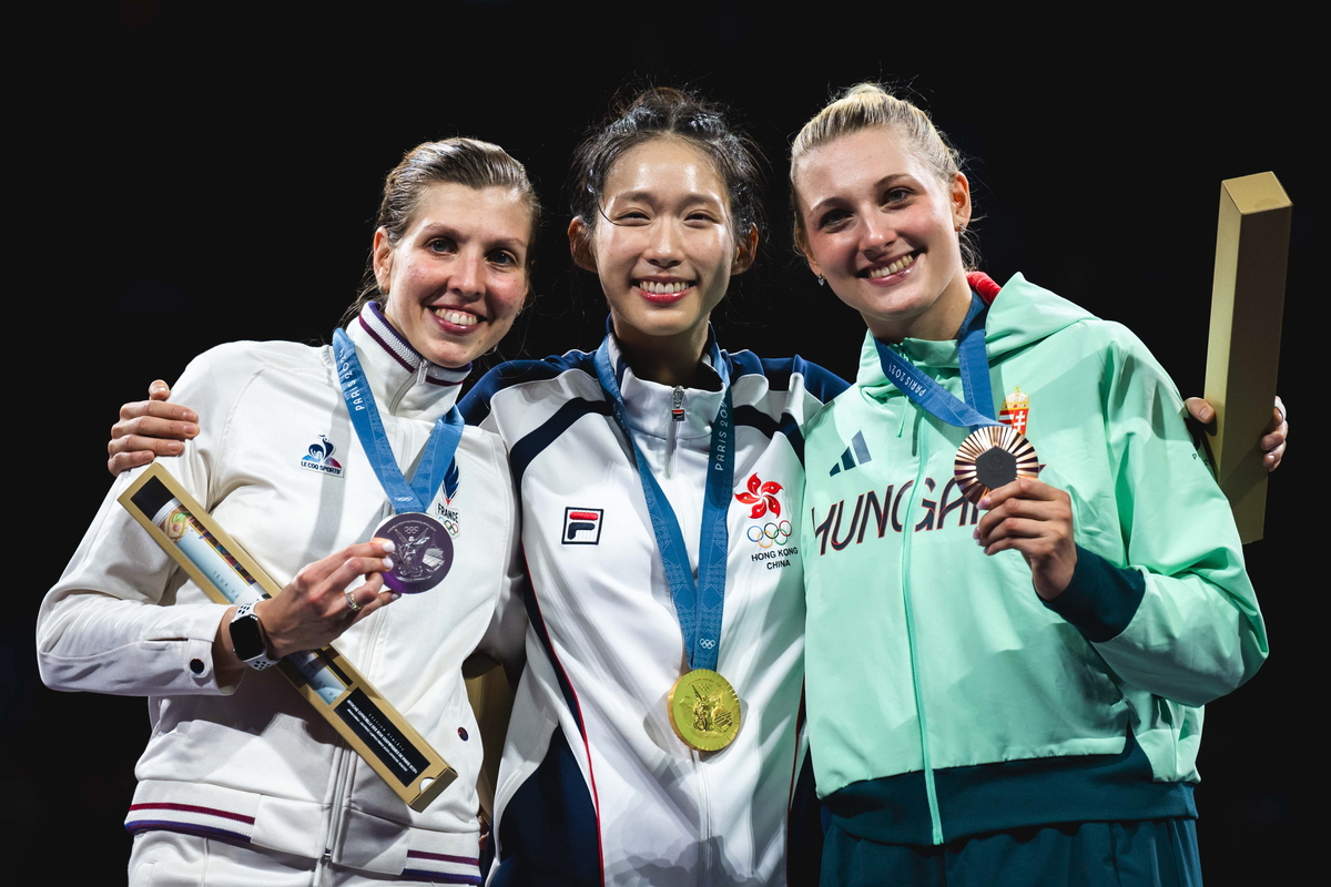 香港队首夺全运会击剑金牌 张家朗：夺冠关键在于团队_香港击剑运动发展 历史与现状_香港击剑奥运金牌 江旻憓 张家朗