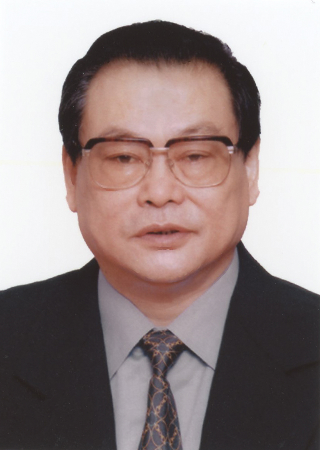 王力平同志遗像