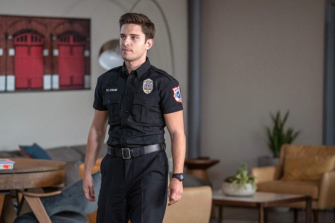 《紧急呼救》:生活就是福祸相依的一团乱麻