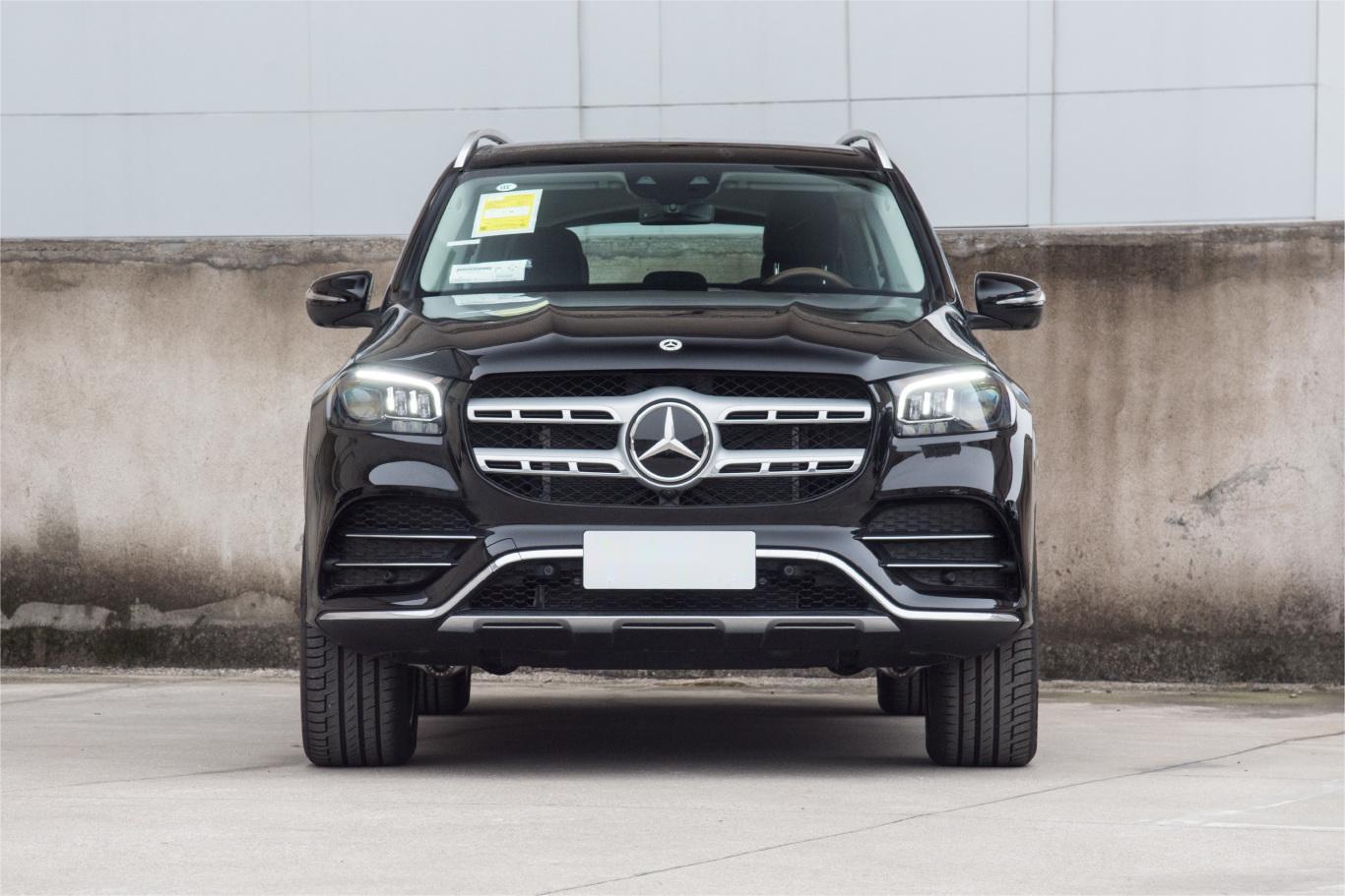 新款奔驰gls正式上市,配3.0t 9at,100万你会选择它还是宝马x7呢