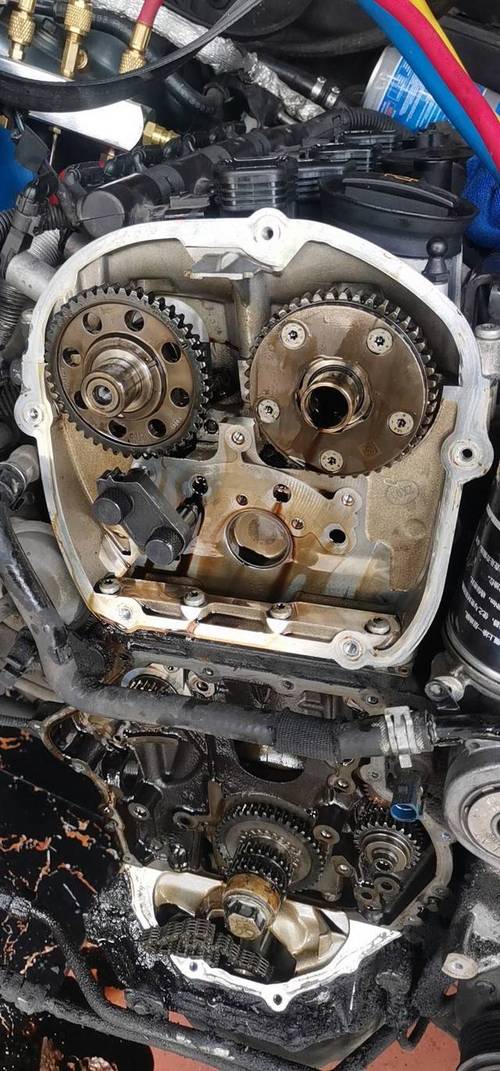 奥迪 a4l 正时链条有几根?