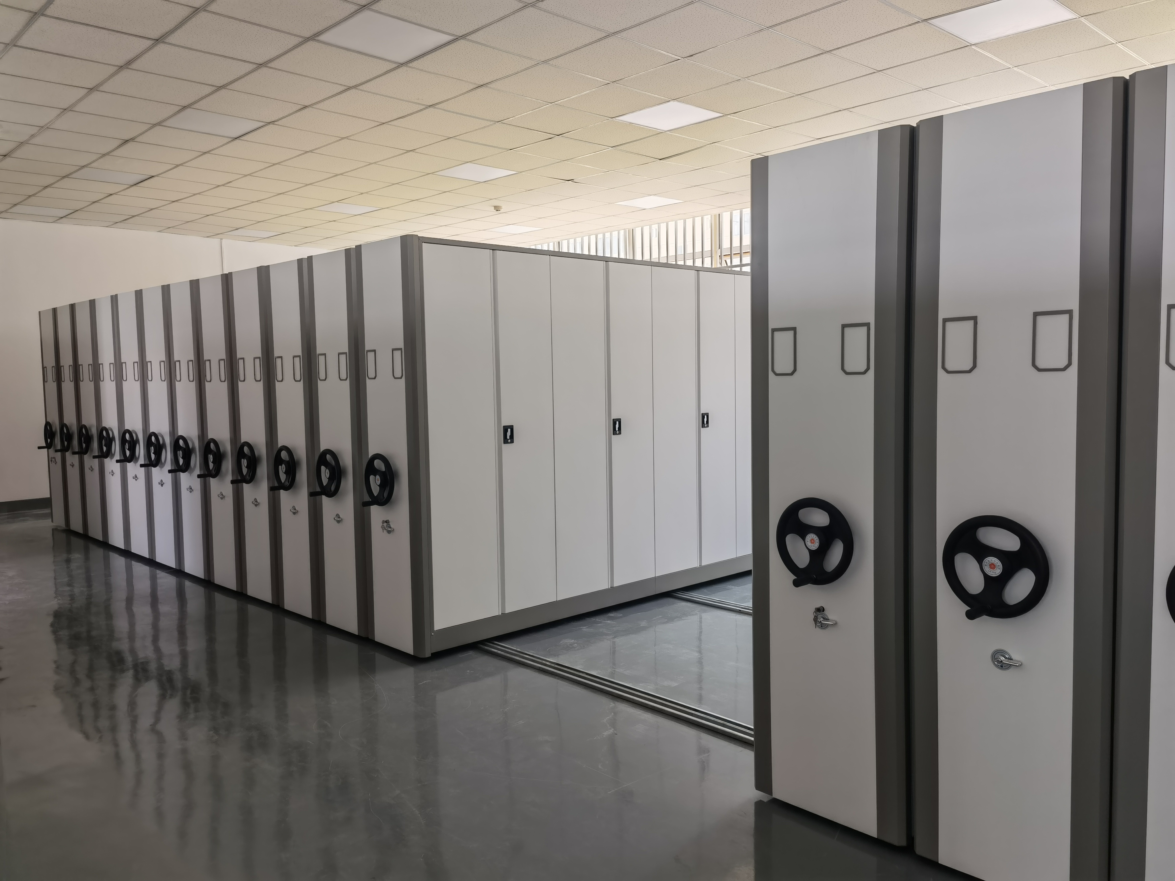 带你认识密集架,使工作变得更加快速便捷