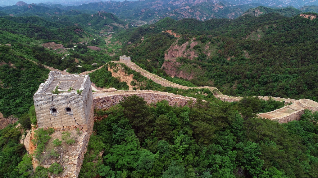 两镇长城交汇 三条"巨龙"腾飞——探秘辽宁绥中锥子山长城