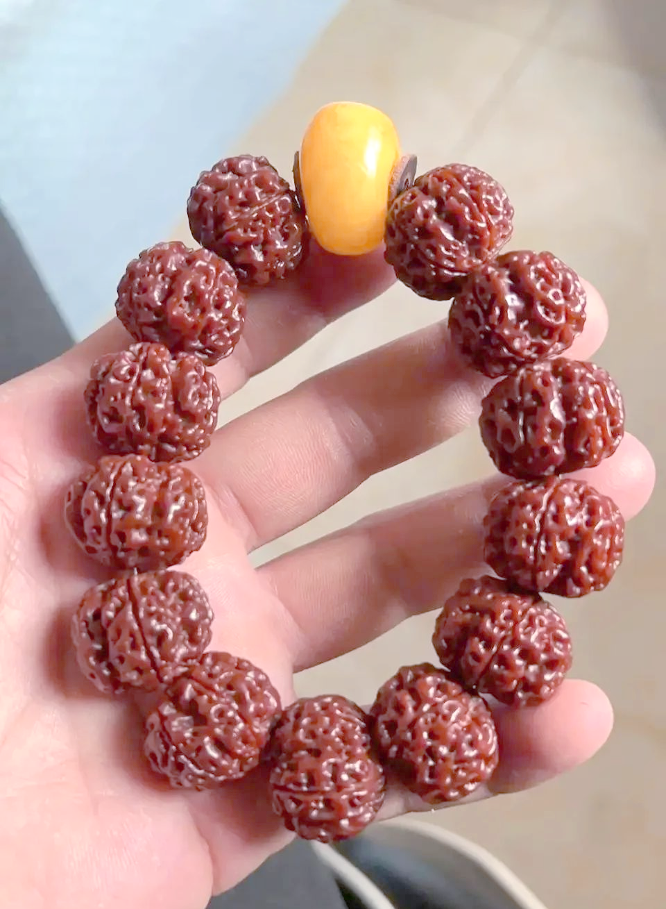 金刚菩提的香味特征及市场真假辨别方法