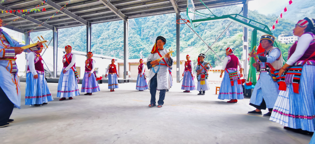 跟着非遗游怒江|怒族达比亚舞