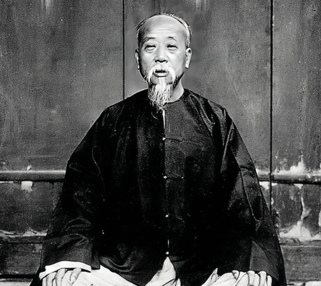 晚清老照片:军机大臣左宗棠威风凛凛,两江总督张之洞老骥伏枥!