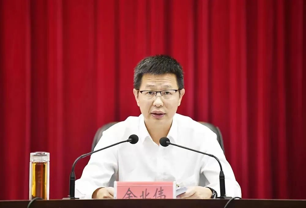 跑出创新加速度上犹县委书记如何谋划