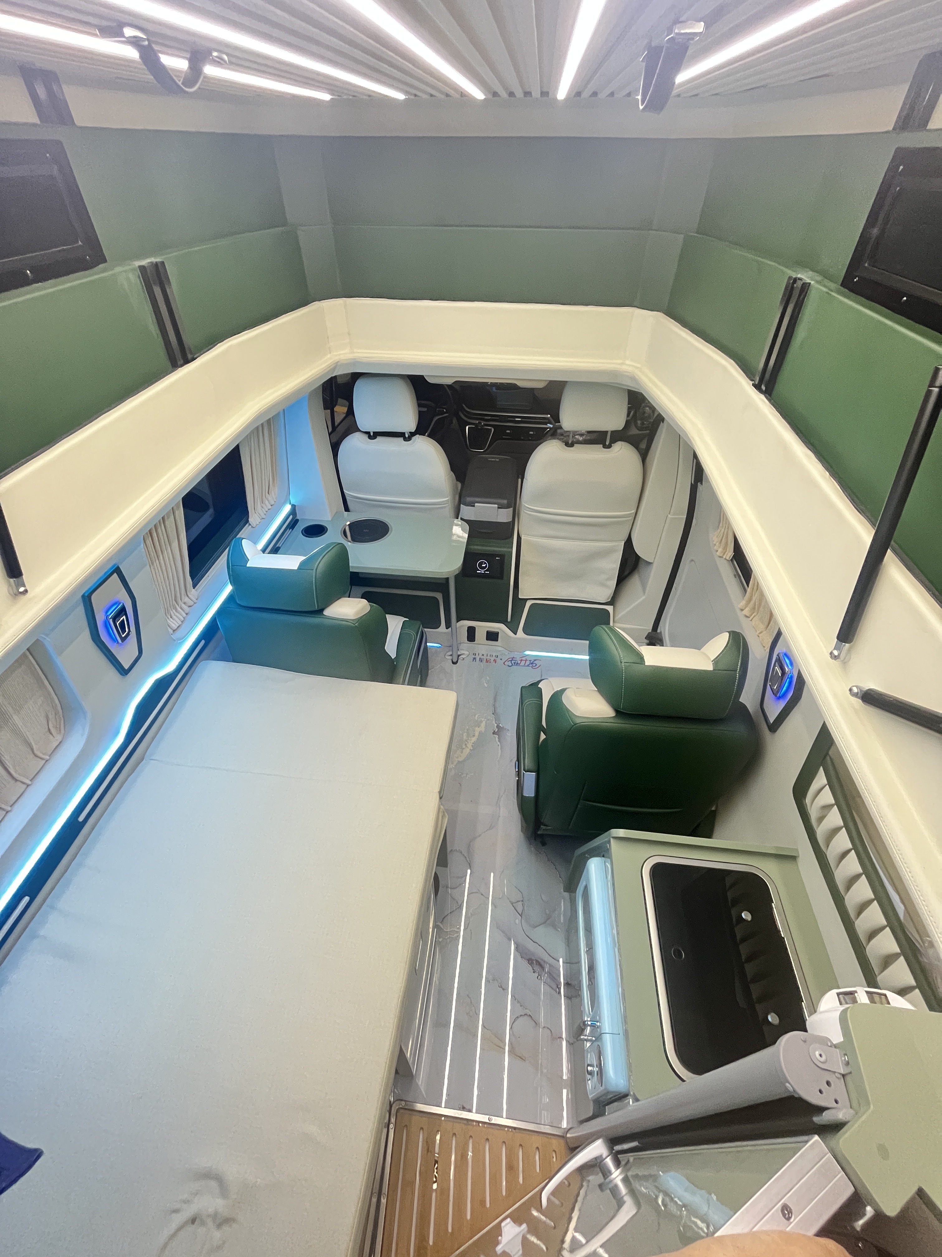 硬升顶再出新车型国内车型大变革