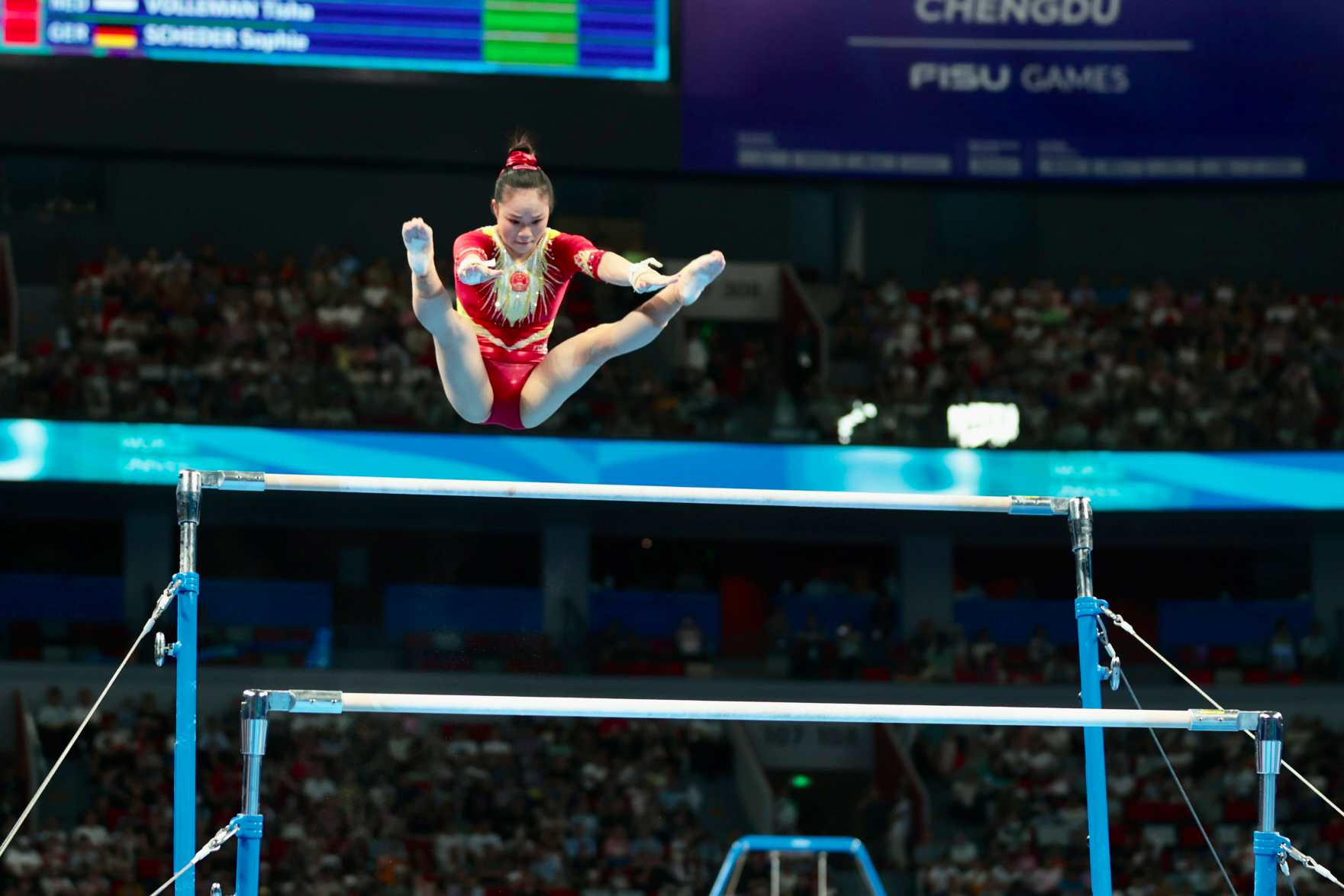 成都大运会杜思雨女子高低杠摘金