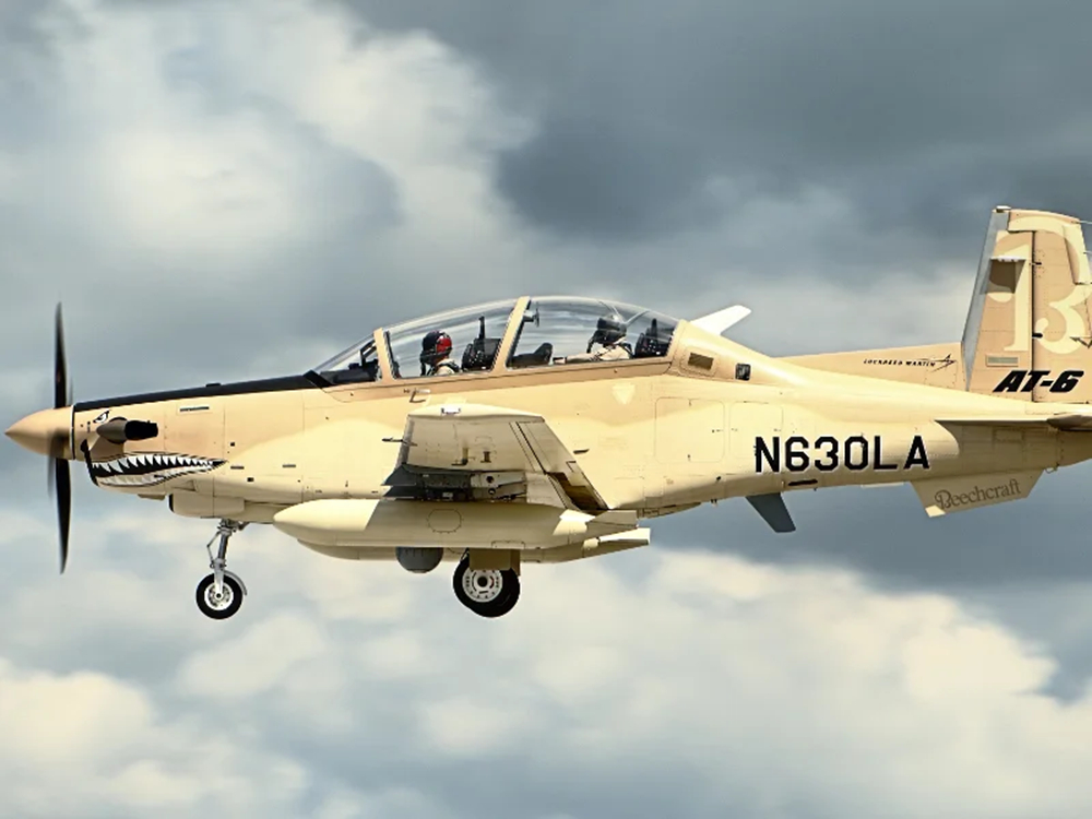 教练机改攻击机—at-6"金刚狼"
