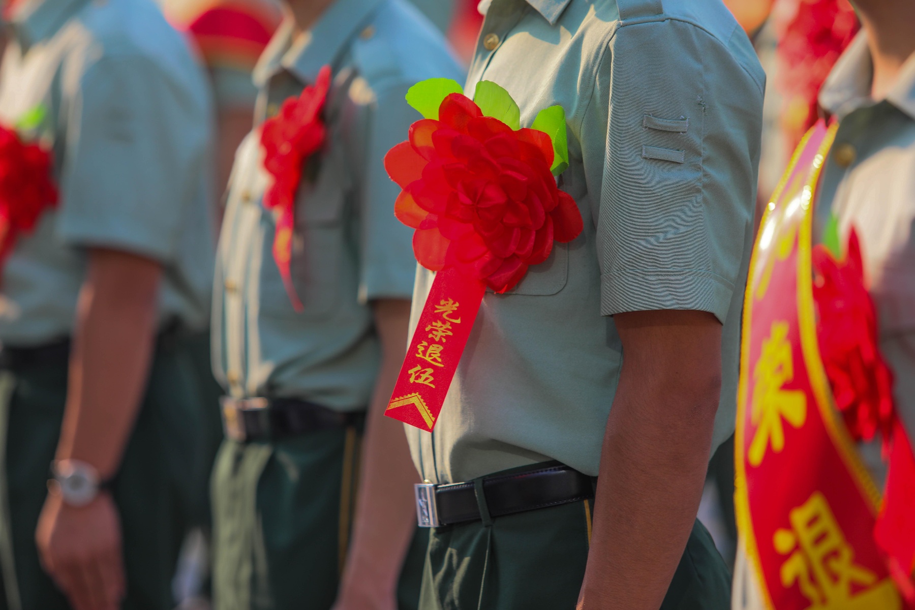 读图广西0901|送战友!踏征程!默默无语两眼泪