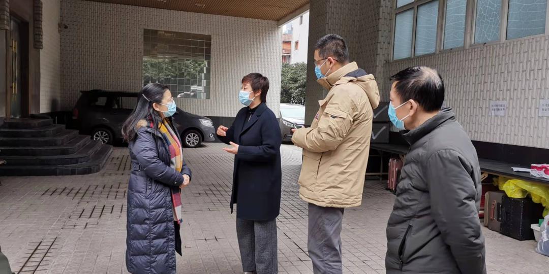 白爱军到相关单位场所开展大走访大排查