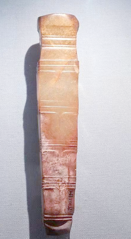 玉柄形器:见证商周西周艺术演变的珍藏