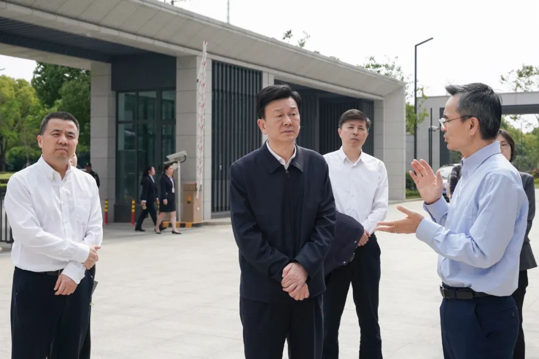 沈觅调研东延四季公寓和系统所