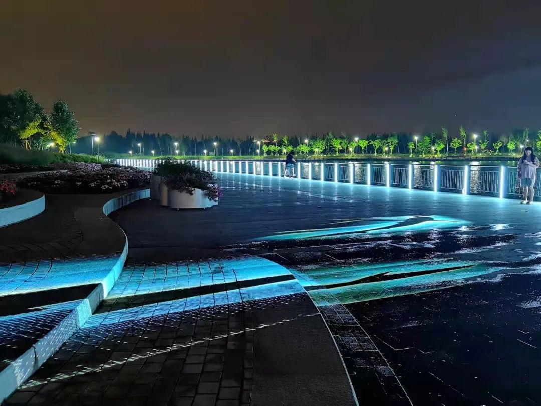 半马步道,夜景打卡地,来奉贤"十字水街"citywalk,探索自然与人文之美