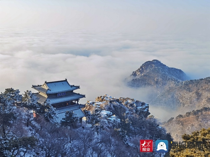 在泰山之巔邂逅旭日東昇,雲海玉盤奇觀