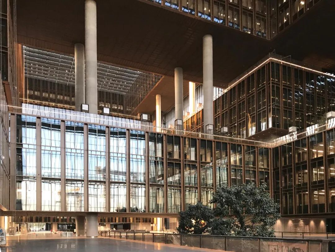 你见过亚投行总部吗?为什么大楼用"锁" "结"的设计?