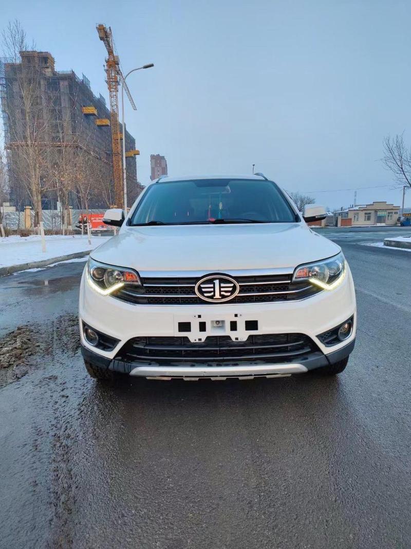 一汽奔腾r7的参数是多少?