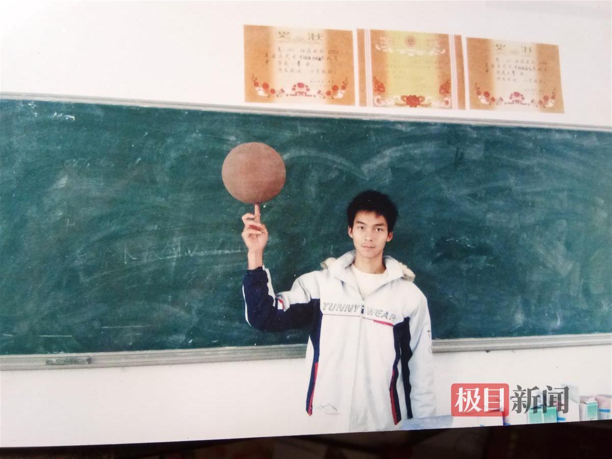 高考弃考现象_复读14年后唐尚珺决定去读大学了_17年国考弃考多少人
